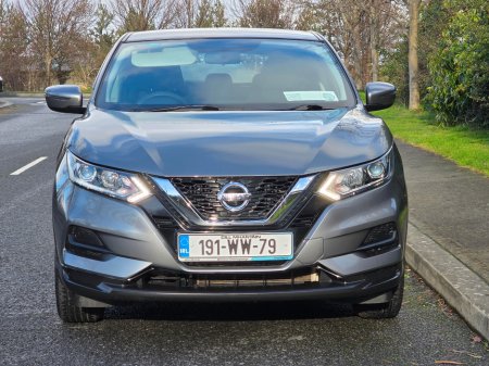 2019 Nissan Qashqai 1.2 XE 18 4DR €17,950 thumbnail