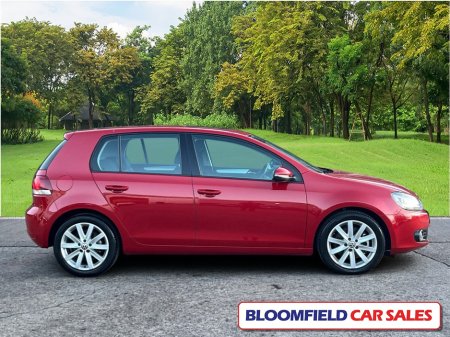 2011 Volkswagen Golf HIGHLINE , SUNROOF // LOW MILEAGE €8,950 thumbnail