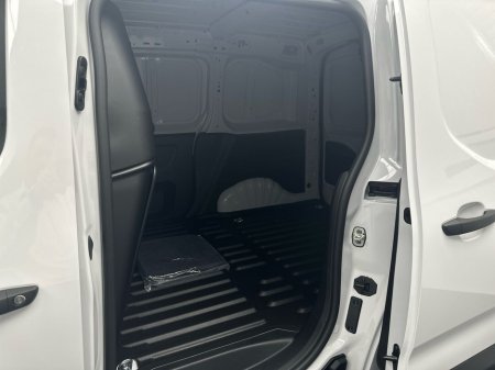 2026 Peugeot Partner - thumbnail 10