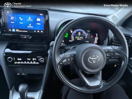 2024 Toyota Yaris Cross YARIS CROSS LUNA €29,450 thumbnail