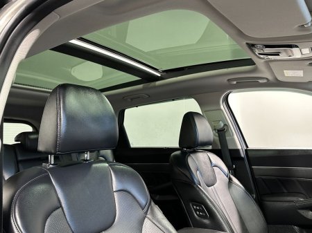 2025 Kia Sorento 2.2 Crdi 7 Seater 200BHP Auto €61,800 thumbnail