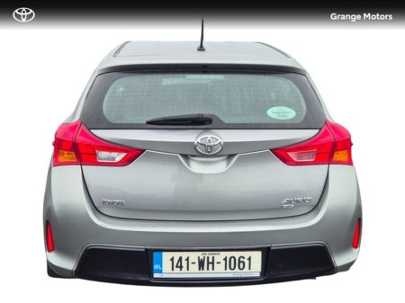 2014 Toyota Auris - thumbnail 5