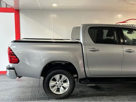 2019 Toyota Hilux - thumbnail 15