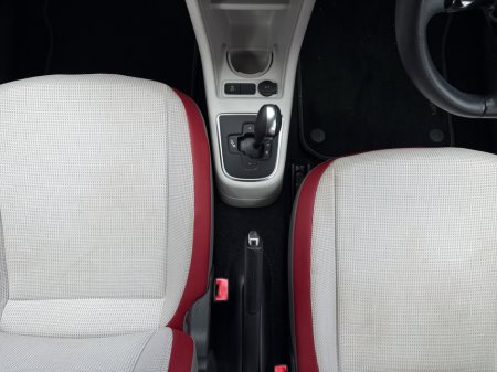 2015 Volkswagen up! - thumbnail 16