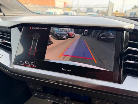 2024 Audi Q4 e-tron - thumbnail 25