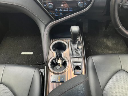 2018 Toyota Camry - thumbnail 20