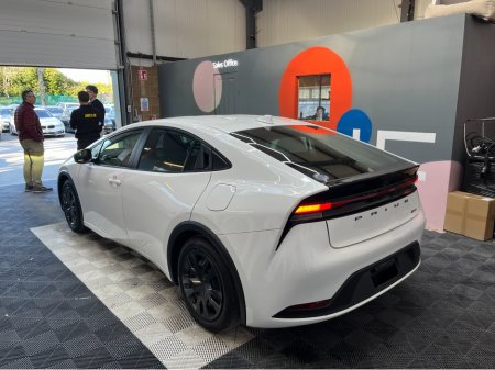 2024 Toyota Prius - photo 4