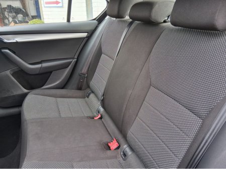 2016 Skoda Octavia 1.6 TDI SE BUSINESS 11 110PS 5DR €11,995 thumbnail