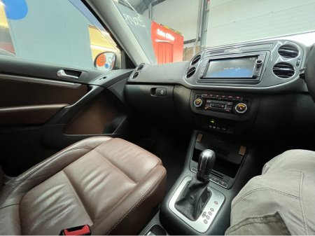 2013 Volkswagen Tiguan - thumbnail 15