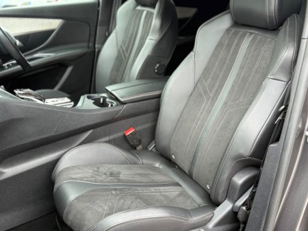 2021 Peugeot 3008 - thumbnail 30