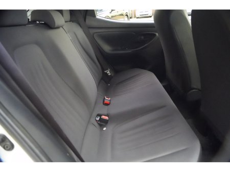 2020 Toyota Yaris - thumbnail 18