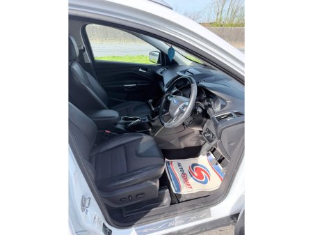 2016 Ford Kuga - thumbnail 6