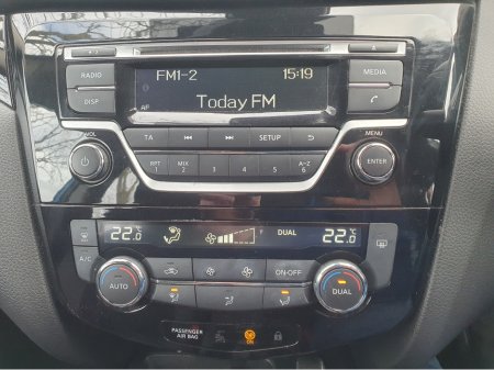 2017 Nissan Qashqai - thumbnail 16