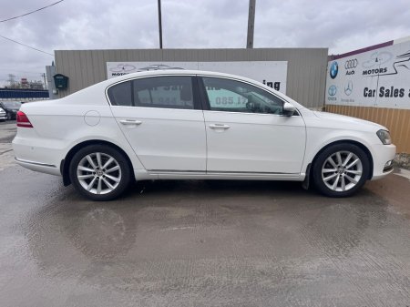 2013 Volkswagen Passat 2.0 TDI HIGHLINE BLUEMOTION 14 140PS 4DR AUTO €8,750 thumbnail