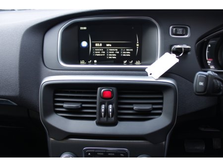 2016 Volvo V40 2.0D4 DYNAMIQUE EDITION 5DR HATCHBACK AUTOMATIC // 1 OWNER CAR WITH ONLY 56,000 KMS IN AS NEW CONDITION // BUY WITH CONFIDENCE AA AND SIMI APPROVED DEALER 2026 // FINANCE ARRANGED // TRADE INS WELCOME €15,950 thumbnail