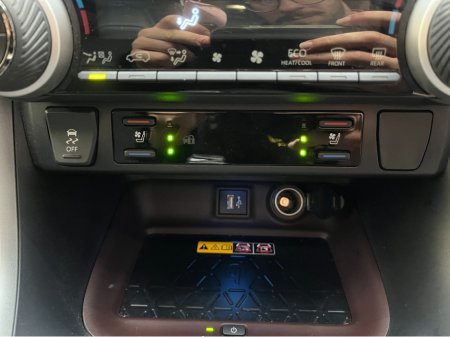 2024 Toyota Rav4 - thumbnail 25