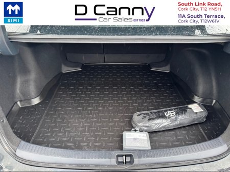 2023 Toyota Corolla LUNA SALOON 4DR AUTO €25,950 thumbnail