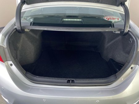 2018 Toyota Corolla - thumbnail 10