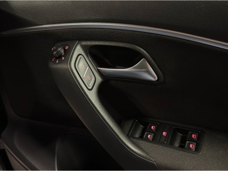 2016 Volkswagen Polo 1.2 TSI 5DR 90HP Allstar DSG €12,850 thumbnail