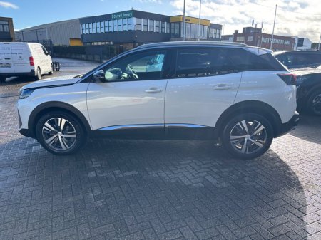 2023 Peugeot 3008 1.2 PureTech 130bhp Auto 6.4 Allure €31,950 thumbnail