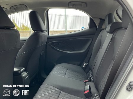 2025 Mazda Mazda2 HYBRID Exclusive-Line AT €29,450 thumbnail