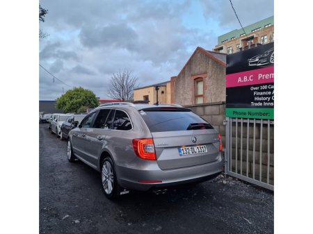 2013 Skoda Superb 2.0 TDI 170hp Elegance €7,450 thumbnail