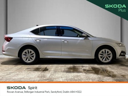 2022 Skoda Octavia Ambition 1.0TSI 110bhp €24,950 thumbnail