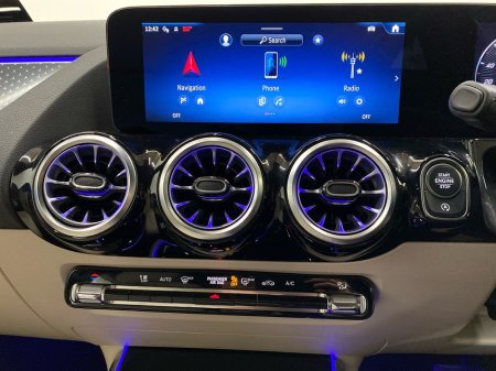 2025 Mercedes-Benz GLA Class - thumbnail 11