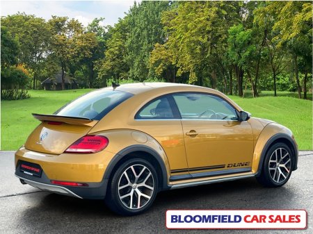 2016 Volkswagen Beetle DUNE EDITION , AUTO // PRISTINE €15,950 thumbnail
