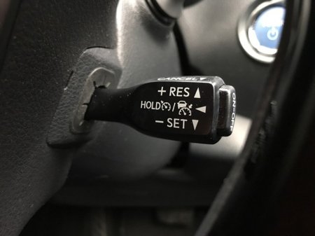 2023 Toyota C-HR HYBRID LUNA - GRANDONS €27,995 thumbnail