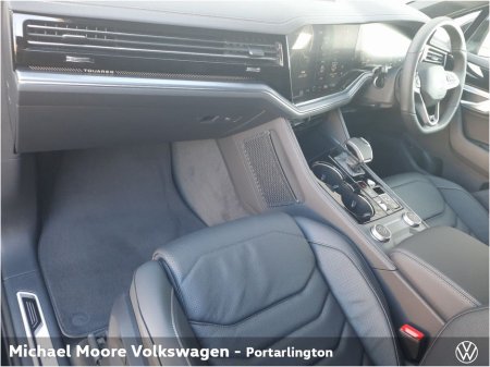 2026 Volkswagen Touareg - thumbnail 4