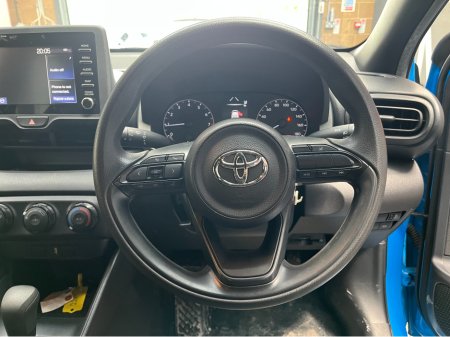 2020 Toyota Yaris - thumbnail 7