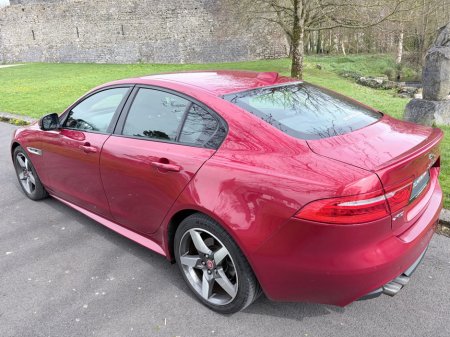 2018 Jaguar XE - view 2