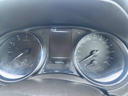 2016 Nissan Qashqai - thumbnail 12