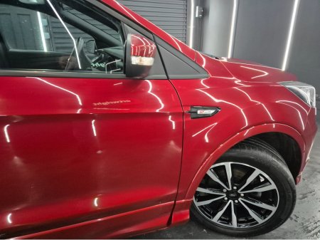 2019 Ford Kuga ST-LINE 1.5 TDCI 120PS 4DR €19,950 thumbnail