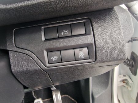 2019 Peugeot 5008 - thumbnail 21