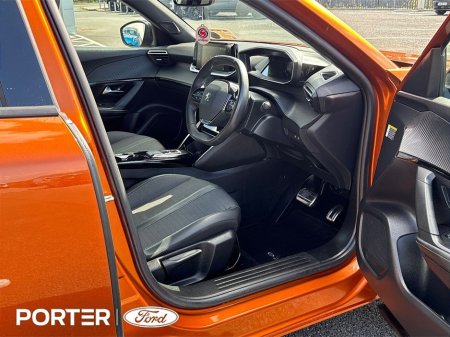 2023 Peugeot 2008 - thumbnail 12