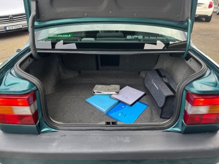 1994 Volvo 850 - thumbnail 13