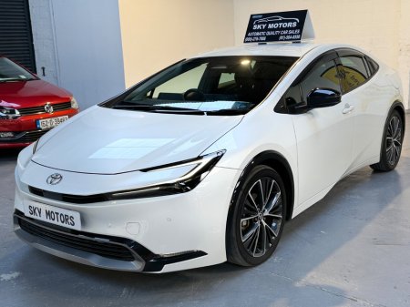 2023 Toyota Prius - thumbnail 5