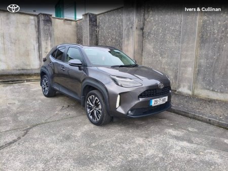 2025 Toyota Yaris Cross - thumbnail 1