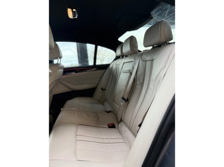 2017 BMW 5 Series - thumbnail 18