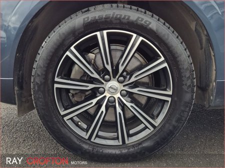 2020 Volvo XC60 - thumbnail 8