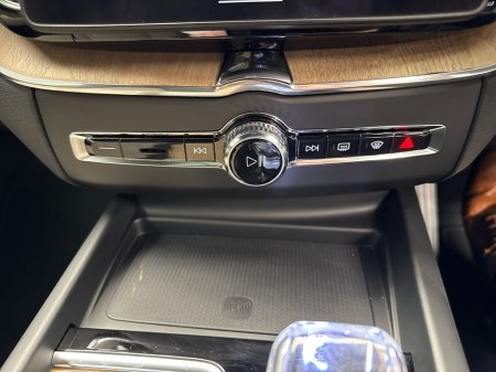 2026 Volvo XC60 - thumbnail 22