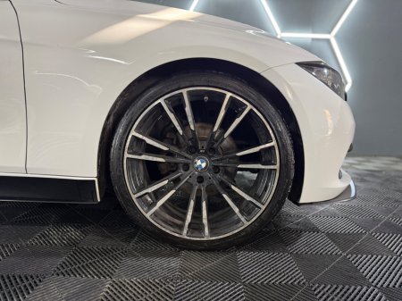 2016 BMW 3 Series - thumbnail 4