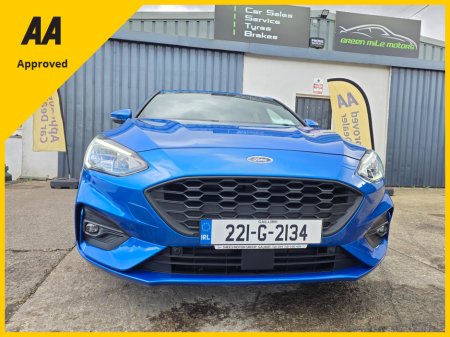 2022 Ford Focus - thumbnail 2