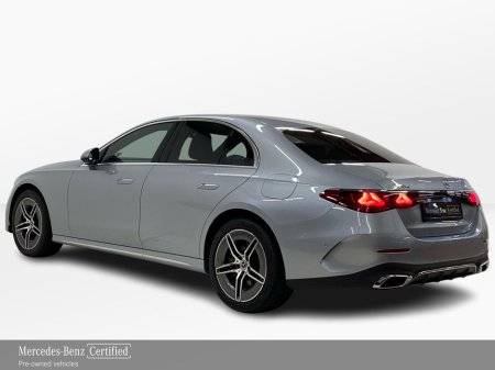 2025 Mercedes-Benz E Class - thumbnail 4