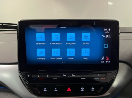 2024 Volkswagen ID.4 Life DX 77kWh 174BHP - Reversing Camera - Ambient Lighting - Sat Nav - Climate Control - Heated Seats - Keyless Start - Apple CarPlay/Android Auto €32,950 thumbnail