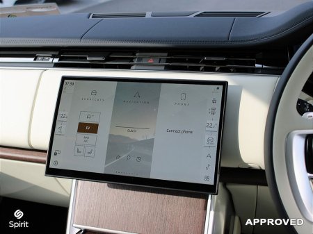 2026 Land Rover Range Rover 3.0 460PS Petrol Plug In Hybrid HSE €163,630 thumbnail