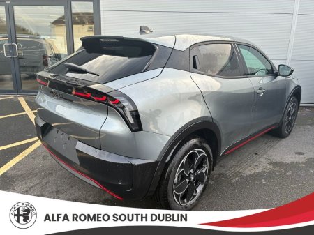 2026 Alfa Romeo Junior "ELETTRICA SPECIALE" Electric EV, 54kW, 156bhp €36,995 thumbnail