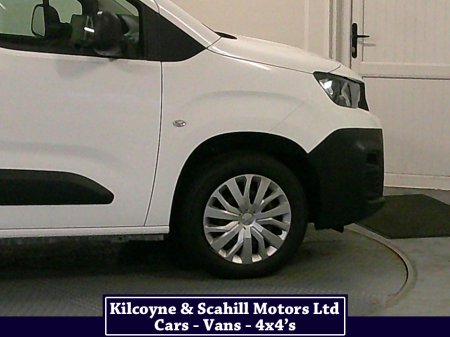 2021 Peugeot Partner PROFESSIONAL PLUS 1.5 BLUE HDI thumbnail